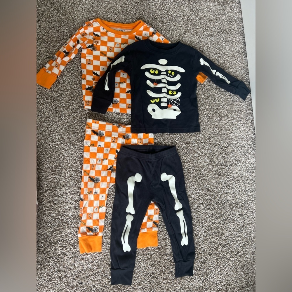 Skeleton and Pumpkin Halloween Pajama Set